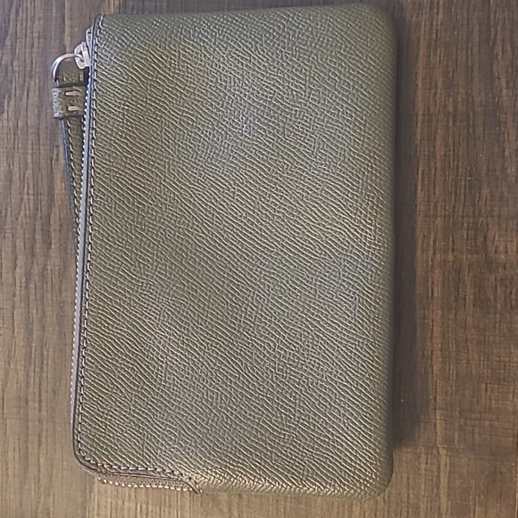 Women's wristlet - Picture 4 of 5